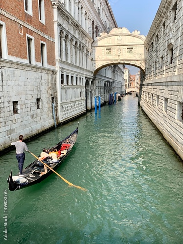 one of the most famous views of Venice. A gondola under the bridge of sighs © Daniele
