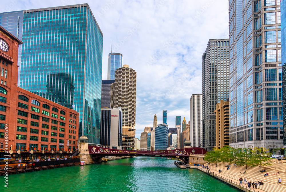Obraz premium Chicago City riverside view in USA