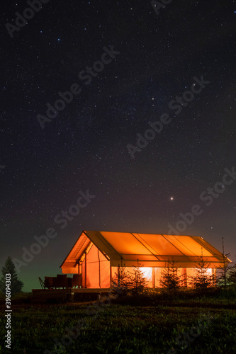 house at night © Ярослав Костырев