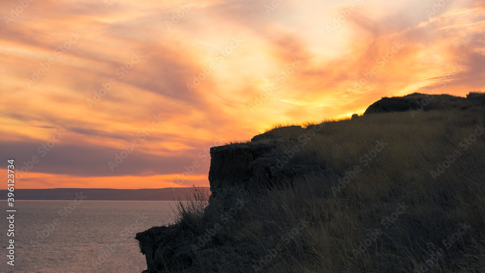 Fototapeta premium sunset in the mountains