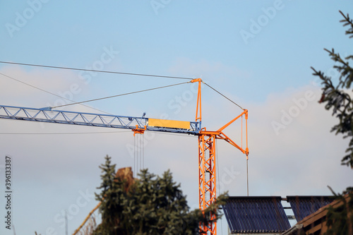 Hoisting Crane