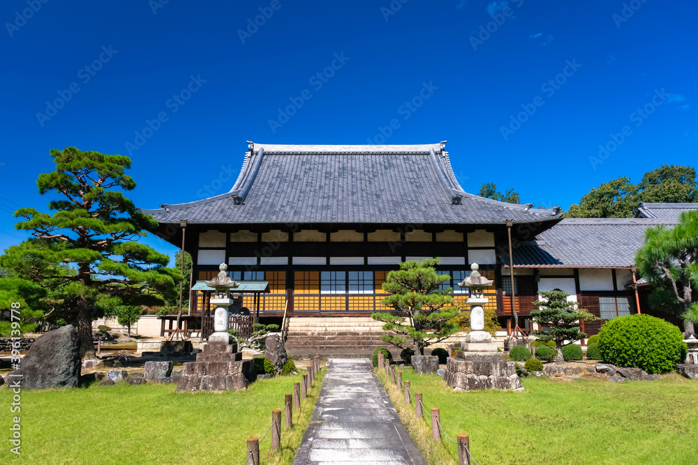 Fototapeta premium 岐阜県多治見市 虎渓山 続芳院 本堂