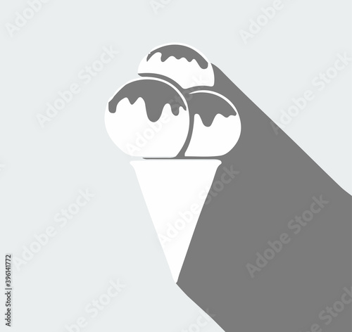 ice cream icon isolated on background