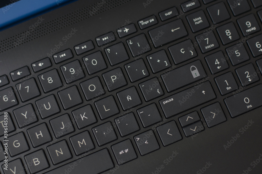 teclado de ordenador portatil negro candado teclado de ordenador portatil negro candado