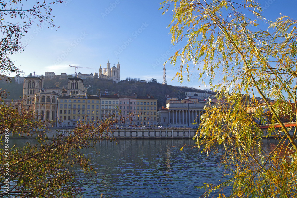 Lyon, vue sur Saint Jean et Foruvière