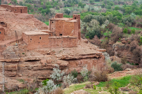 Antigua kasbah en la Garganta del Todra al sur de Marruecos