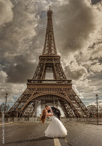 BODA EN PARIS  © xevi