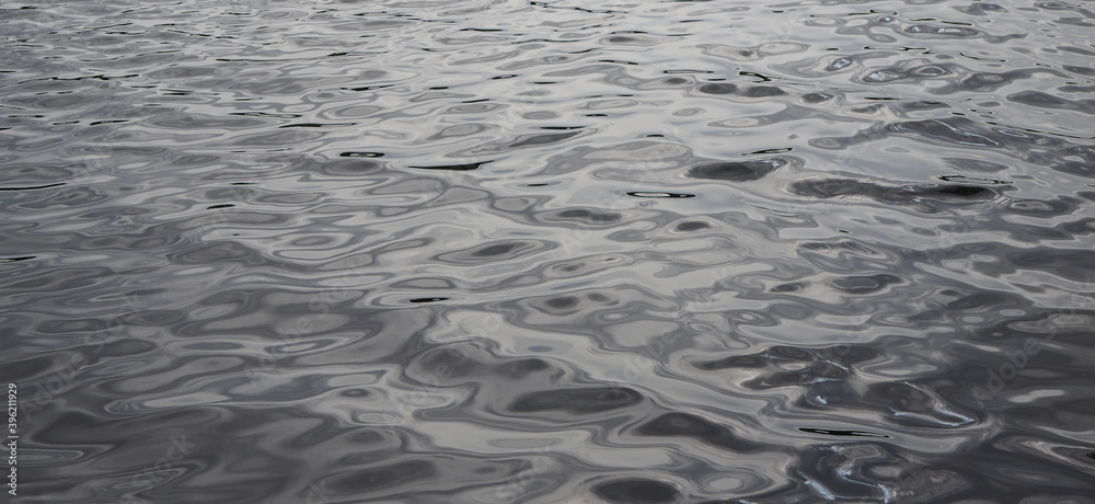 Obraz premium Grey water texture in the lake.