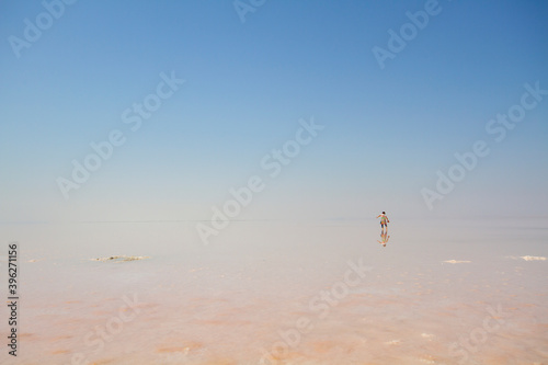 Lake Salt is the second largest lake in Turkey photo