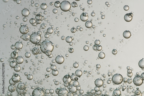 Water bubbles © dkidpix