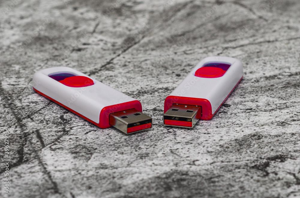 usb flash drive red with white