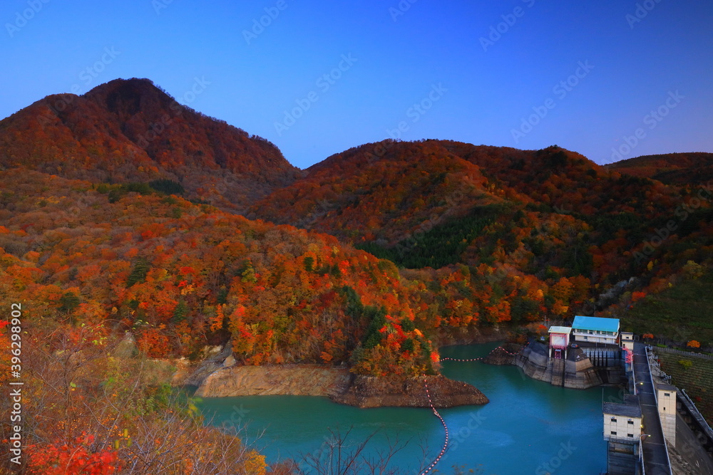 Naklejka premium 紅葉の夏油高原