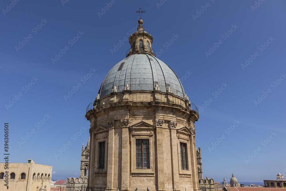 Naklejka premium Roof of the Palermo Cathedral Santa Vergine Maria Assunta. Palermo, Sicily, Italy.
