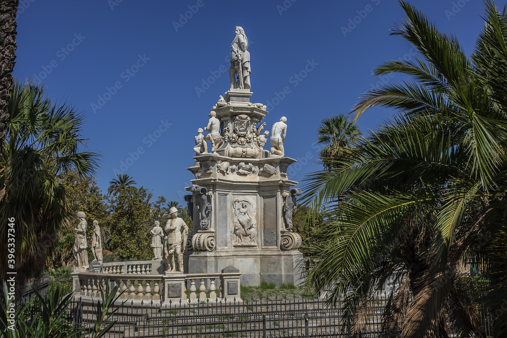 Palermo Marble Theater (Teatro Marmoreo) is a baroque monument, built in 1662 in the square in front of old Royal Palace (Palazzo dei Normanni). Palermo, Sicily, Italy.