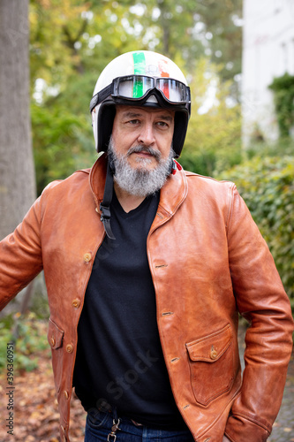 Rainer Senior mit Tattoos und Stylefaktor