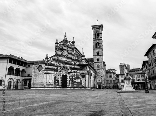 Prato, Italien Kathedrale in schwarz-weiß