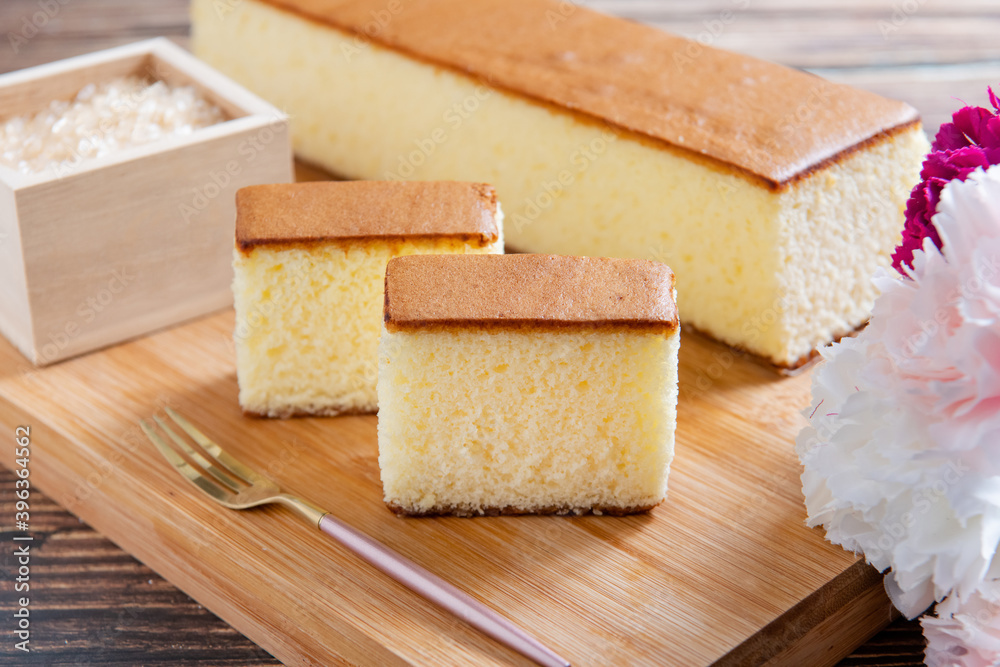 Honey Sponge Cake,  japanese sweets, castella cake,  (Japanese sponge cake)