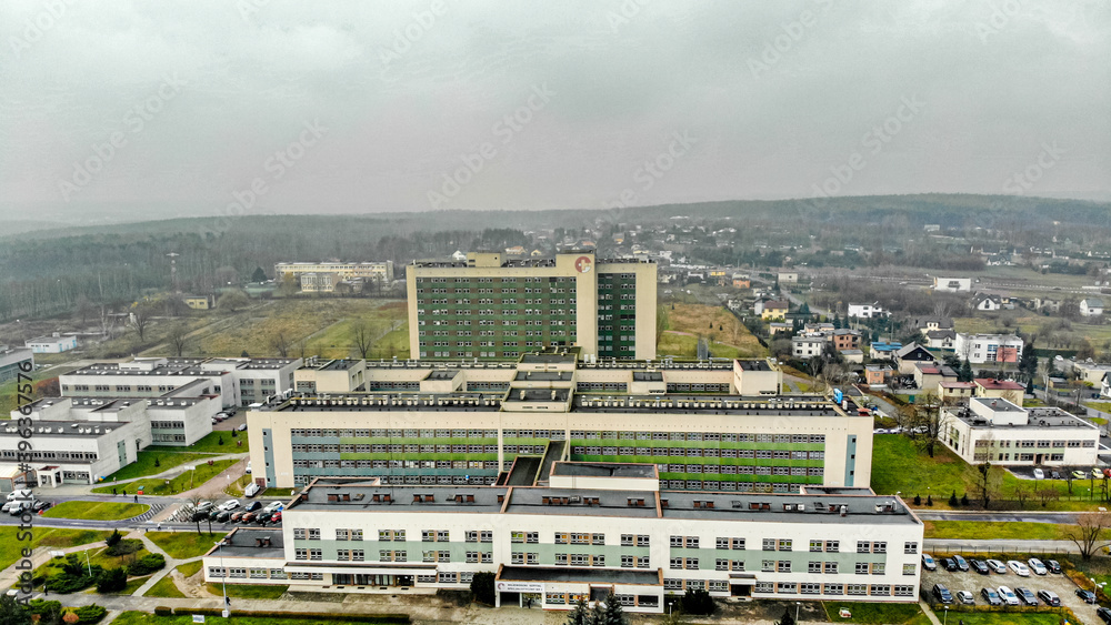 Szpital Wojewódzki w Rybniku jesienią z lotu ptaka