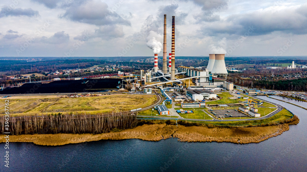 Elektrownia Rybnik i Jezioro Rybnickie inaczej Zalew Rybnicki – zbiornik zaporowy utworzony przez spiętrzenie wód rzecznych Rudy zaporą w Rybniku Stodołach.