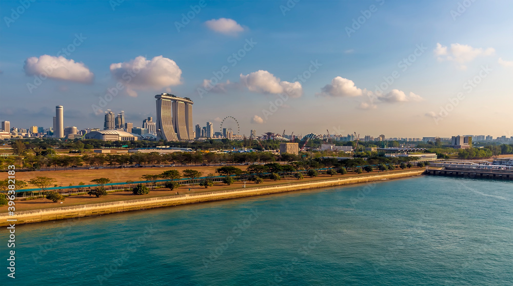 Obraz premium A view from the cruise port at sunrise towards the Bay area in Singapore, Asia