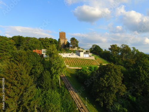 Der Turmberg in Karlsruhe. Mit Aussichtsplattform und Turmbergbahn