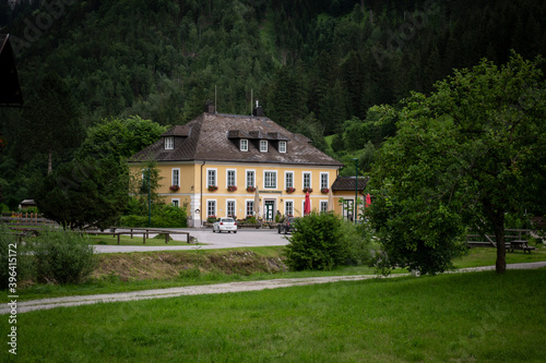 Canvas-taulu Nasswald, Austria, guesthouse in Viennese Alps