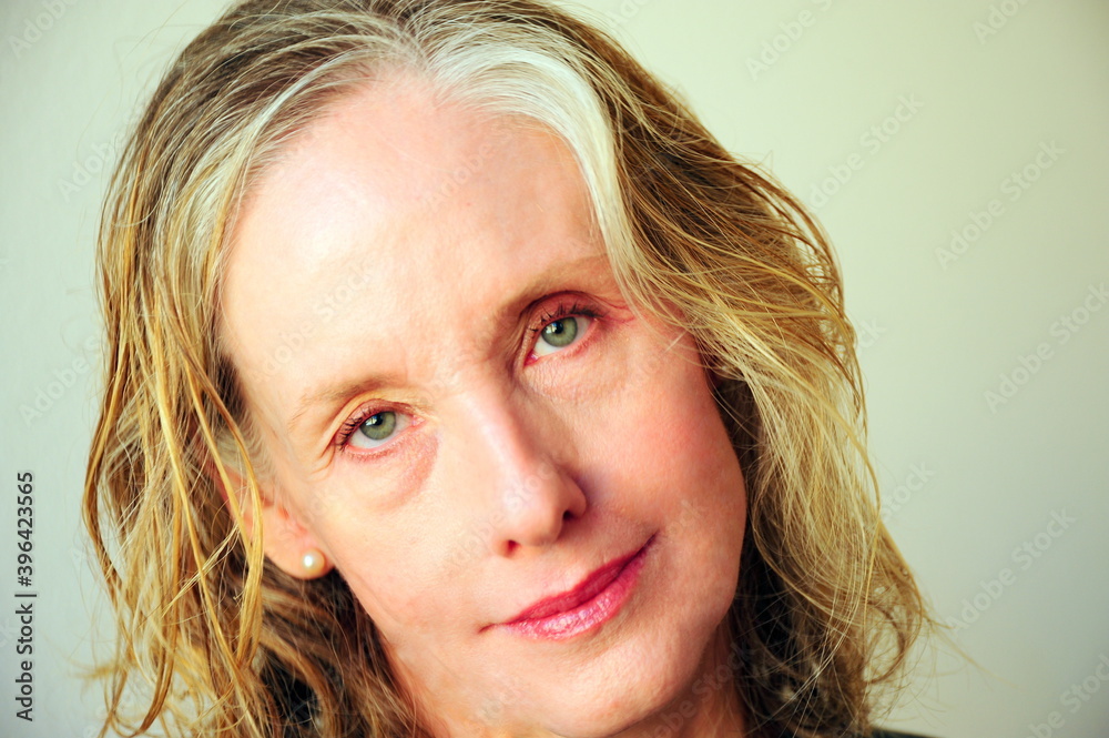 Female beauty expressions indoors.