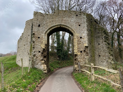 WINCHELSEA, EAST SUSSEX, UK - JULY 12th 2020 : The New Landgate entrance arch to Winchelsea in East Sussex, dating from 1300 part of old town wall