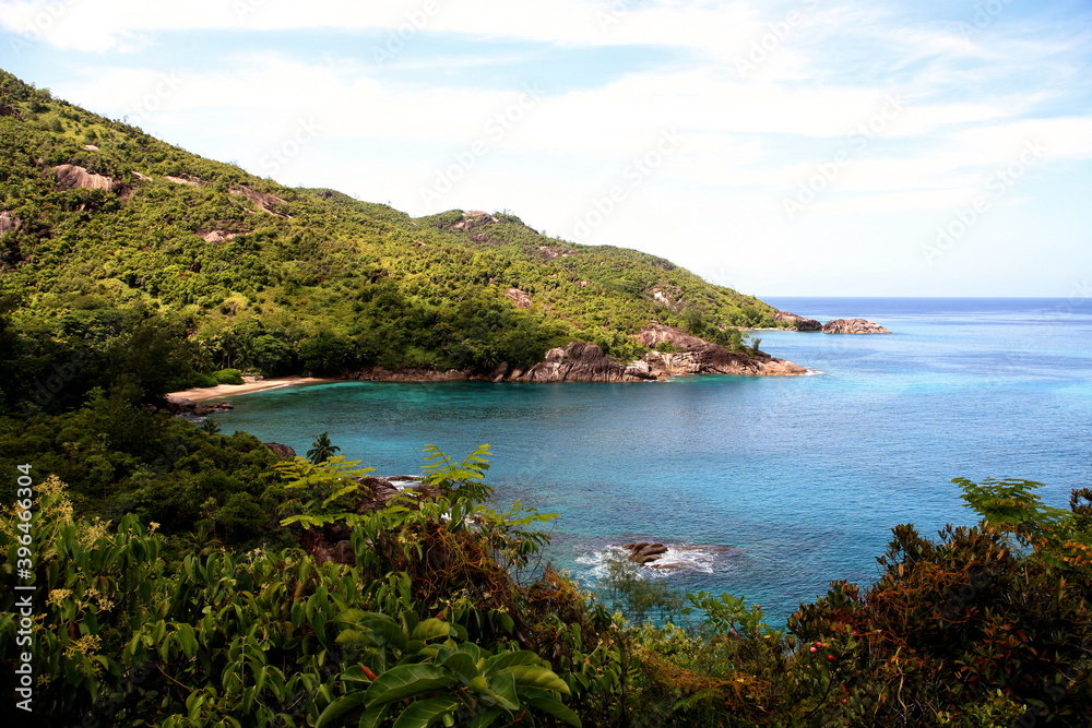 panorama tropical island i turquoise sea water lagoon secret beach ideal honeymoon destination