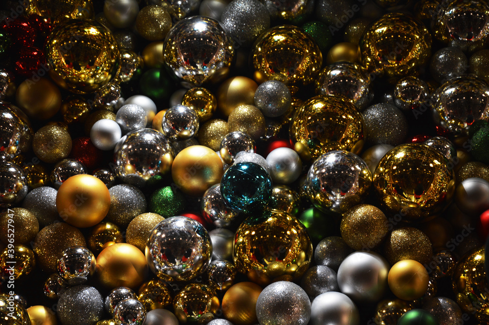 Tons of Chrismas ornaments Tons of Chrismas ornaments