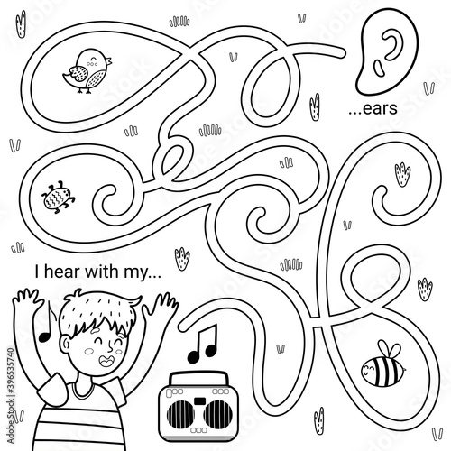 I can hear with my ears black and white maze game for kids. Five senses labyrinth