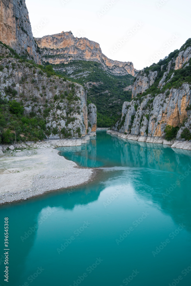Cinca River, Congosto de Entremon, Samitier village, La Fueva, Sobrarbe, Huesca, Aragon, Spain, Europe