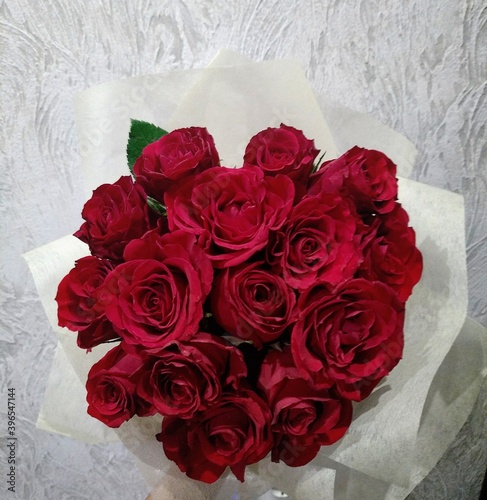 bouquet of red roses