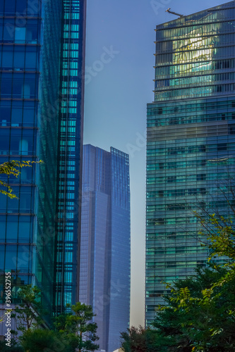 六本木一丁目の高層ビル群イメージ