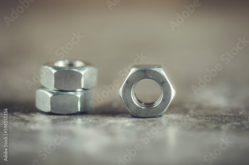Big and small screw-nut