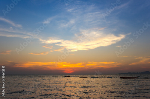 Sunset over Gulf of Thailand © gumbao