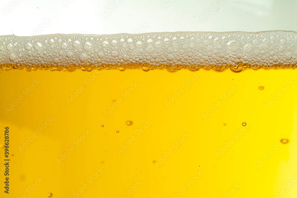 Copo de cerveja com espuma