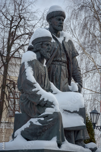 monument to the zodchim of the kazan kremlin in winter