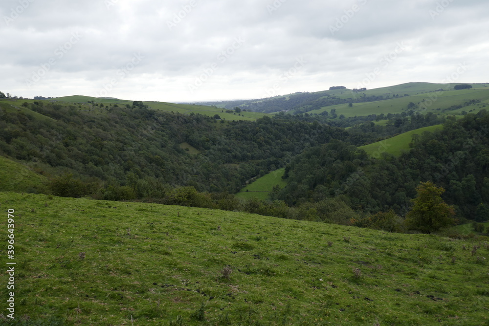 Hiking landscape in Derbyshire Hiking landscape in Derbyshire