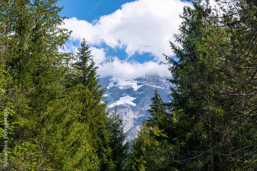 Kandersteg ein Traum in den Alpen der Schweiz Kandersteg ein Traum in den Alpen der Schweiz