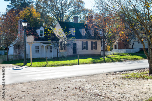 traditional American Civil War era house