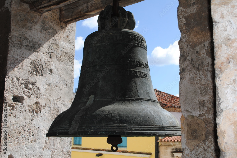 Beautiful people and wonderful architecture of Havana, Cuba Beautiful people and wonderful architecture of Havana, Cuba