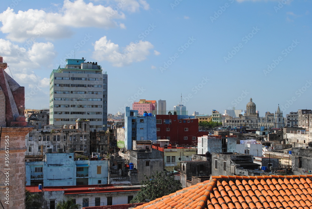 Beautiful people and wonderful architecture of Havana, Cuba