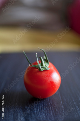 Still Food: One Tomatoe