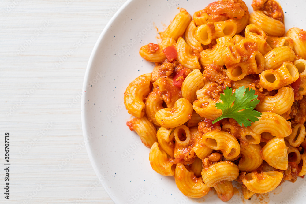 macaroni with tomatoes sauce and mince pork macaroni with tomatoes sauce and mince pork