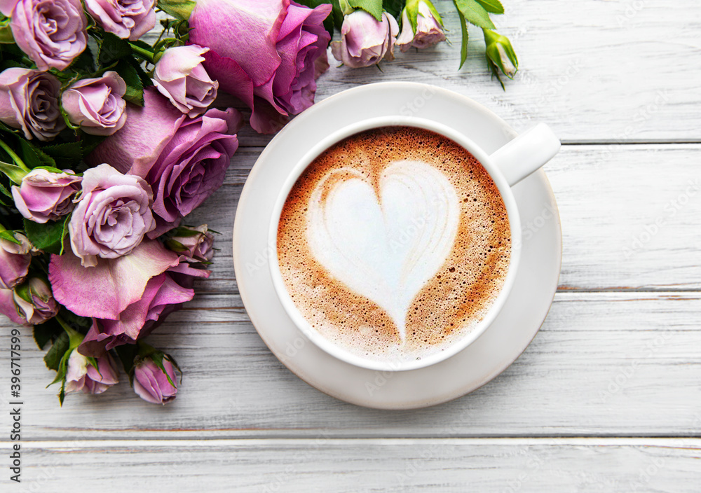 Morning cup of coffee and beautiful rose flowers on a light background - obrazy, fototapety, plakaty 