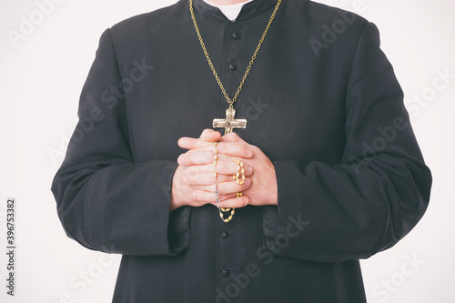 Fotografie, Obraz Catholic priest holds rosary