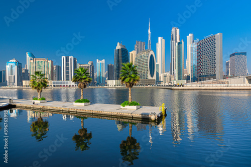 Obraz na płótnie DUBAI,UNITED ARAB EMIRATES: Dubai center and luxury hotels on Jumeirah beach,Dubai,United Arab Emirates, UAE w salonie