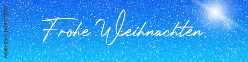 Banner oder Weihnachtskarte Frohe Weihnachten mit Hintergrund blau und hellblau mit Farbverlauf