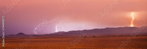 Canvas Print Lightning strikes over the Great Karoo